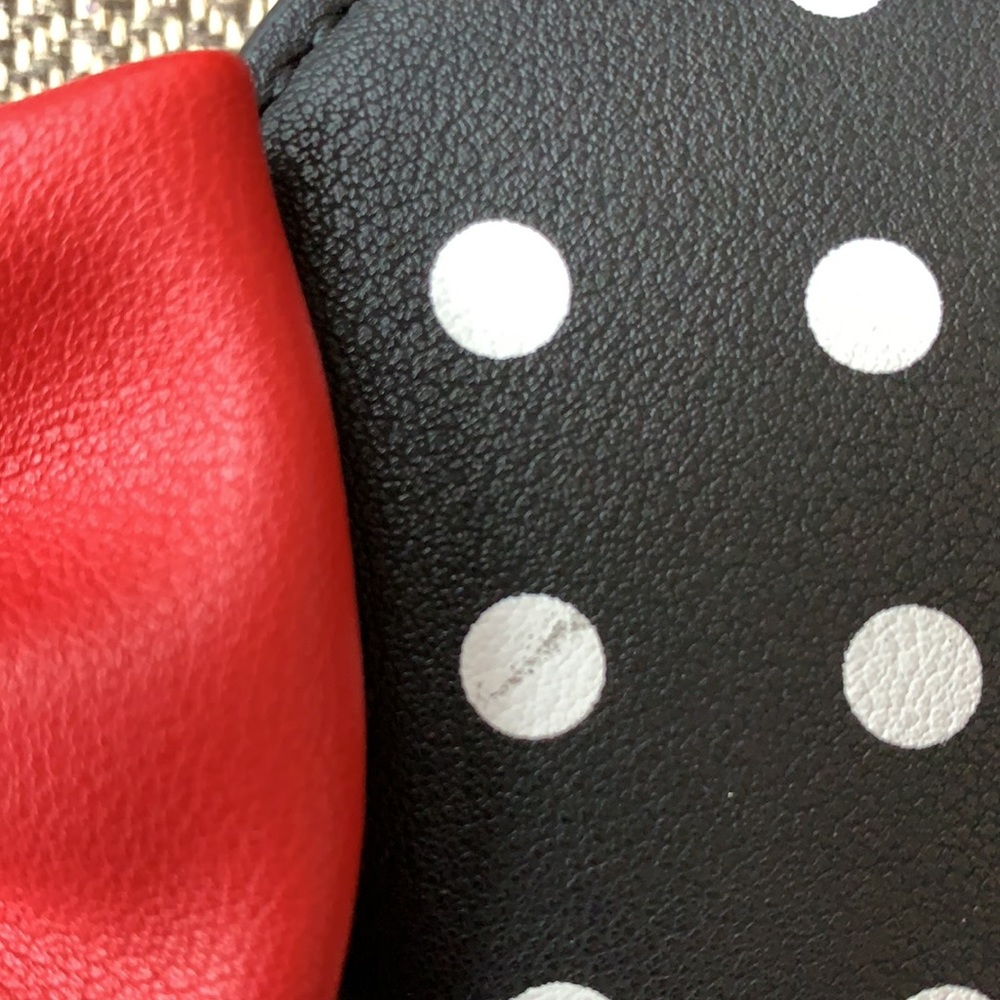 Loungefly x Minnie Mouse Polka Dot Wallet - Picture 16 of 16
